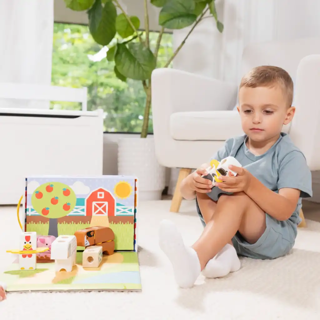 Aufbau von Selbstvertrauen bei Kindern durch eigene erfolgreiche Bauten.